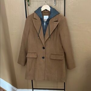 Avec Les Filles Brown and Gray Coat with Wide Lapels